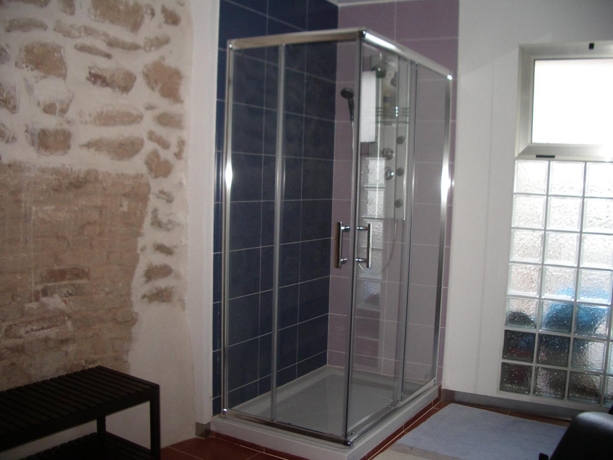 Apartamentos La Fonda Aninon 外观 照片