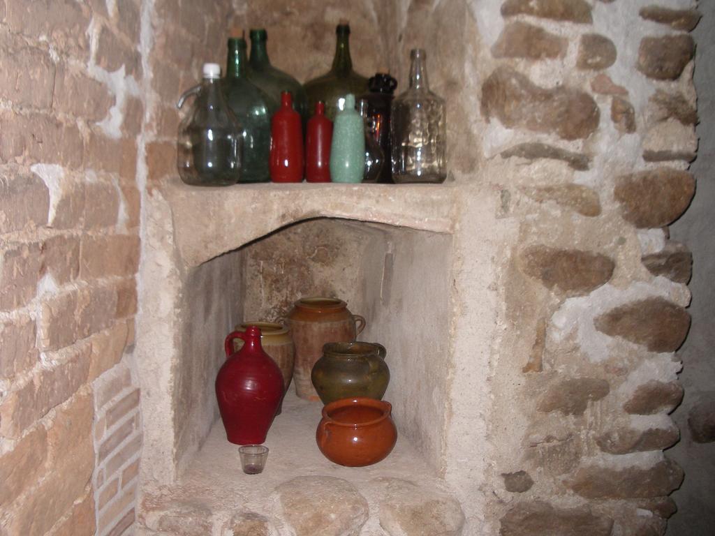 Apartamentos La Fonda Aninon 外观 照片
