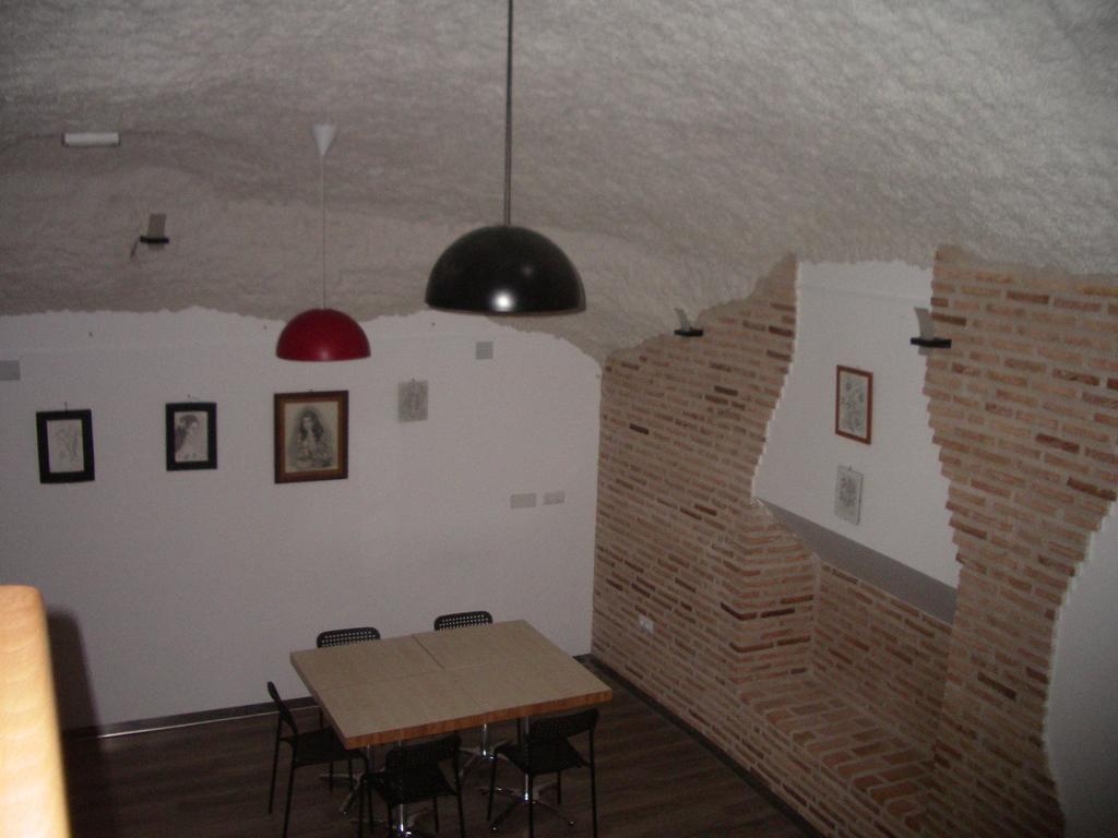 Apartamentos La Fonda Aninon 外观 照片
