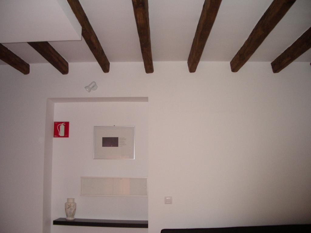Apartamentos La Fonda Aninon 客房 照片