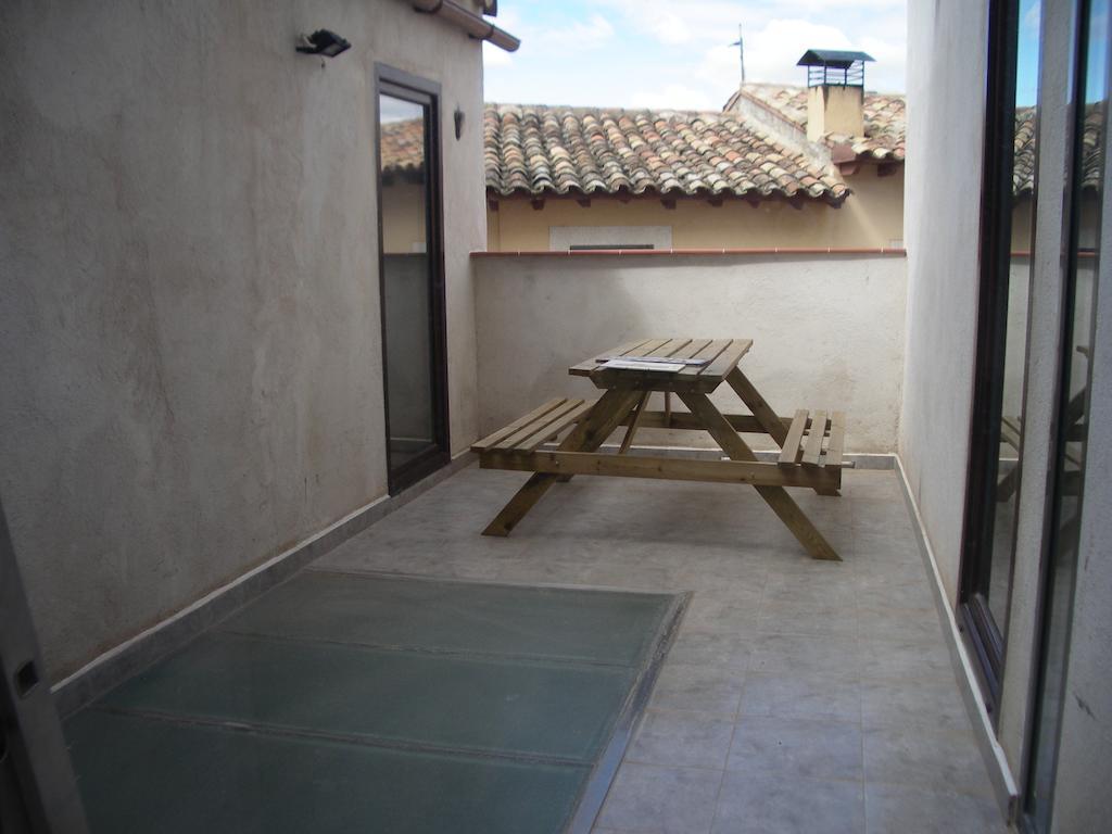 Apartamentos La Fonda Aninon 客房 照片