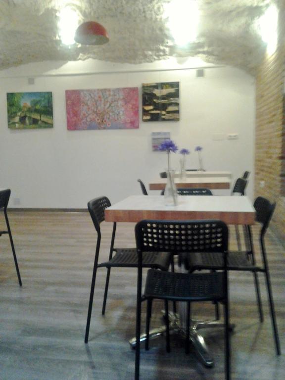 Apartamentos La Fonda Aninon 外观 照片