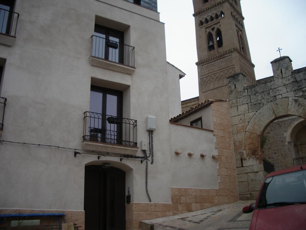 Apartamentos La Fonda Aninon 外观 照片
