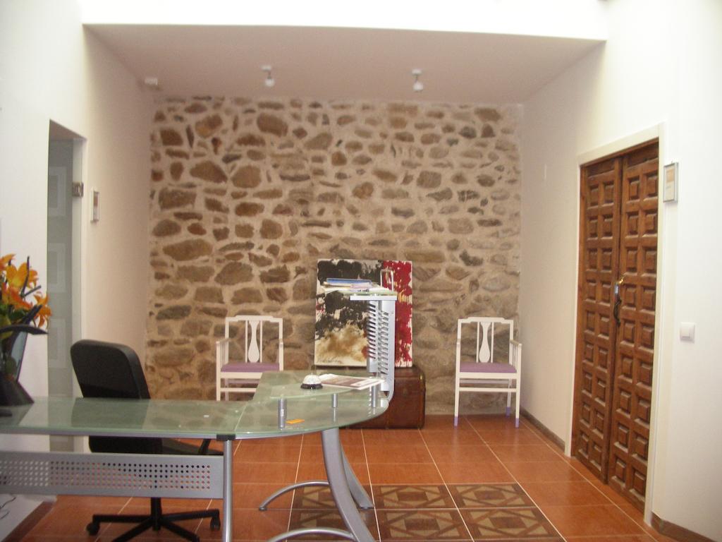 Apartamentos La Fonda Aninon 客房 照片