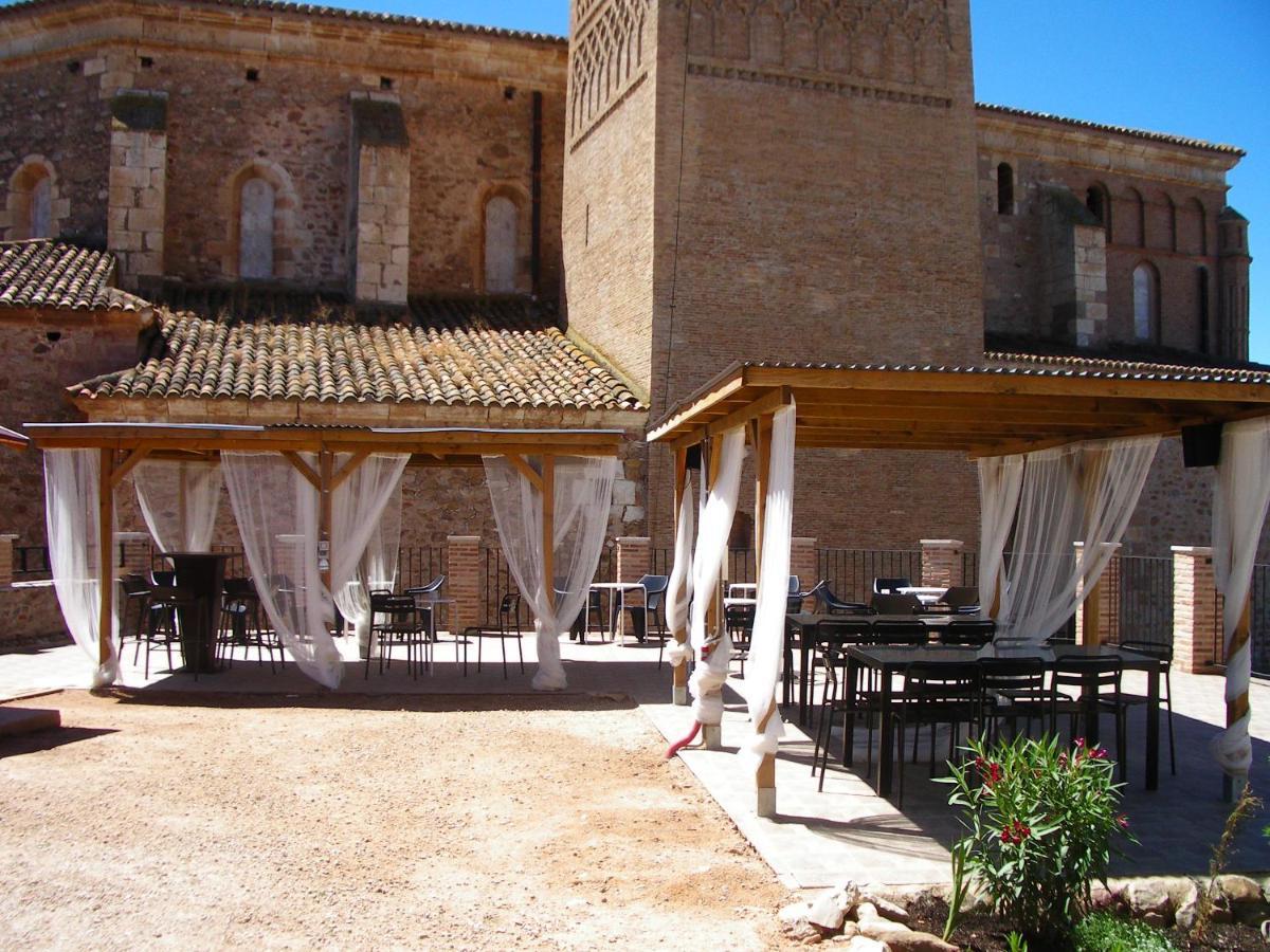 Apartamentos La Fonda Aninon 外观 照片