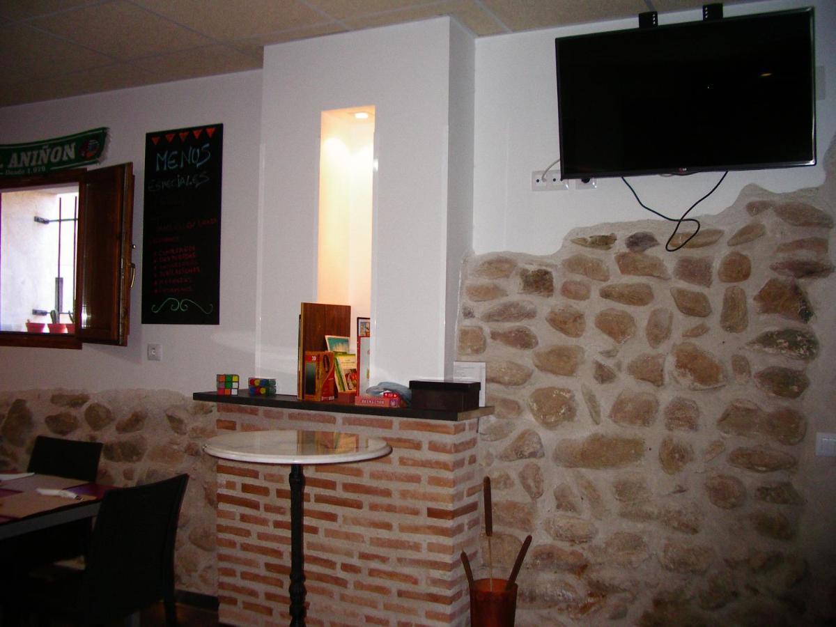 Apartamentos La Fonda Aninon 外观 照片